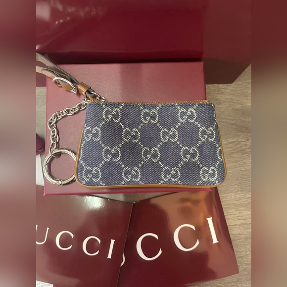 Gucci Accessories - GUCCI OPHIDIA KEY CASE